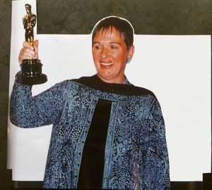 Lindy Hemming with her Oscar for 'Topsy Turvy'
